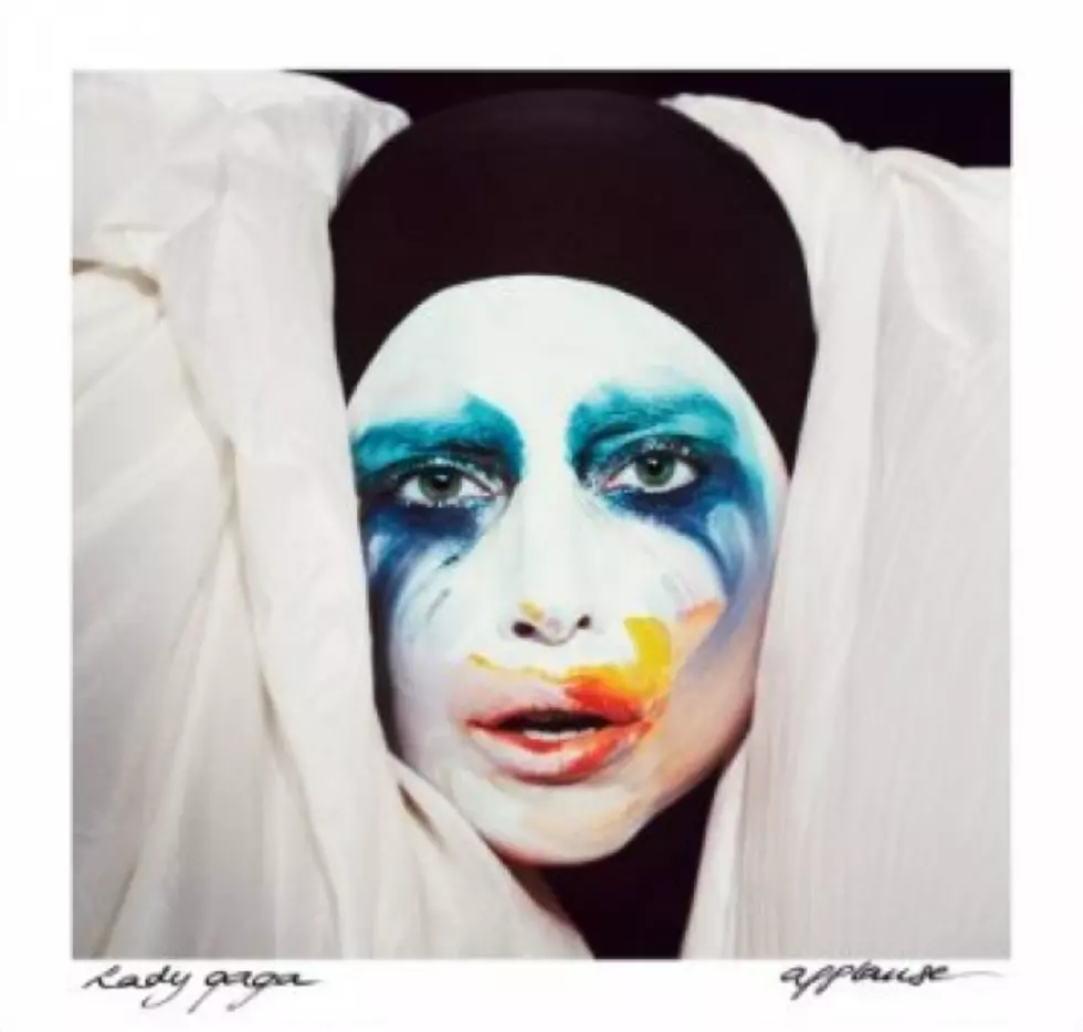 “Applause” Lady Gaga [Video]