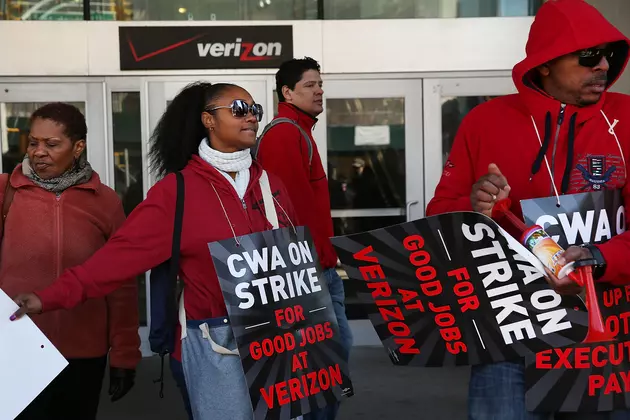 Negotiations To Restart With Verizon Workers On Strike