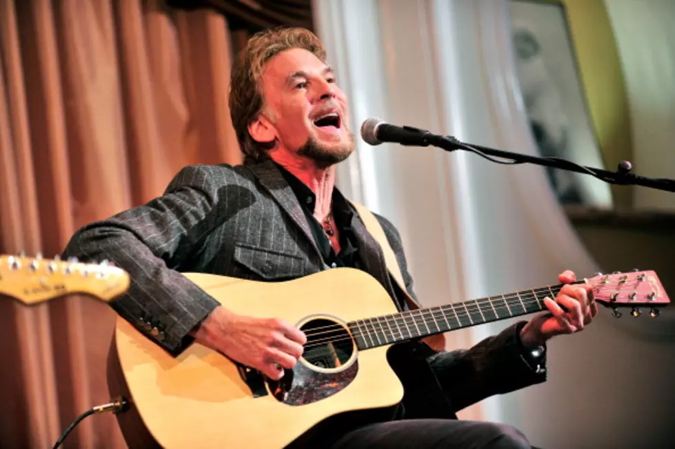 Man Wants His Condo Turned Into ‘Danger Zone,’ Complete with Kenny Loggins [Video]