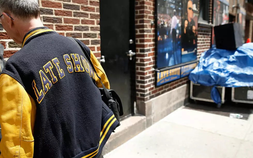 CBS Throws Letterman Set into Dumpster [Video]