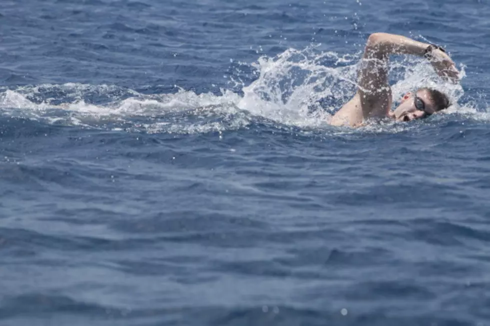 Man’s Dream To Swim Across Lake Michigan Ends 400 Yards From Goal [Video]
