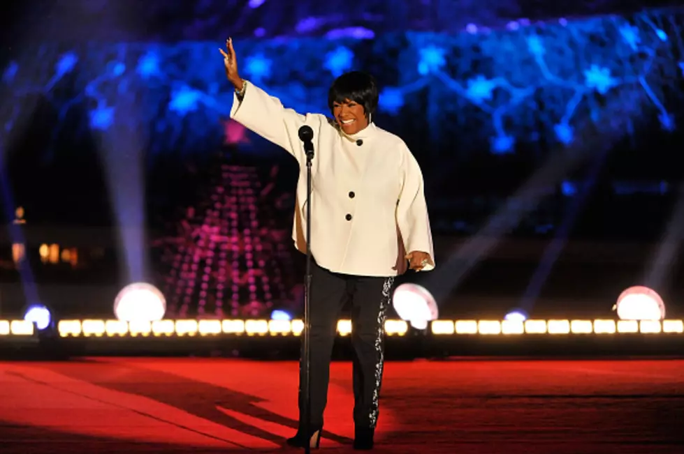 Patti LaBelle Kicks Stripping Fan Off the Stage [Video]