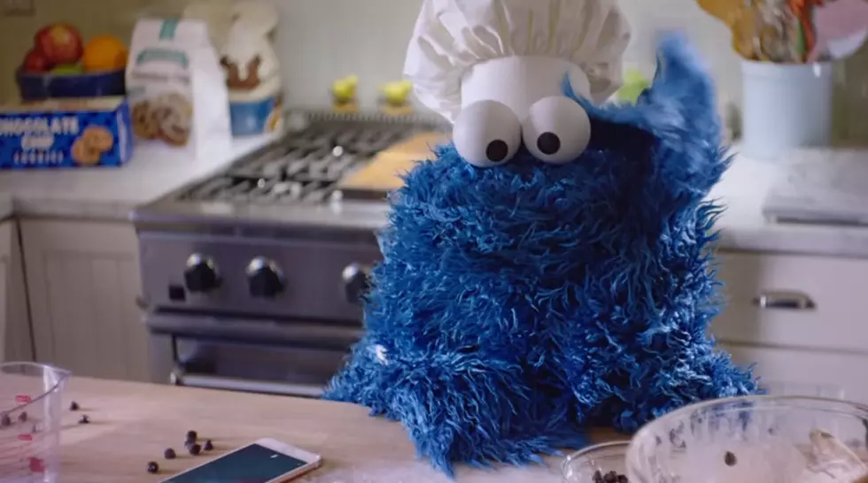 Cookie Monster Stars in Hilarious Apple Commerical