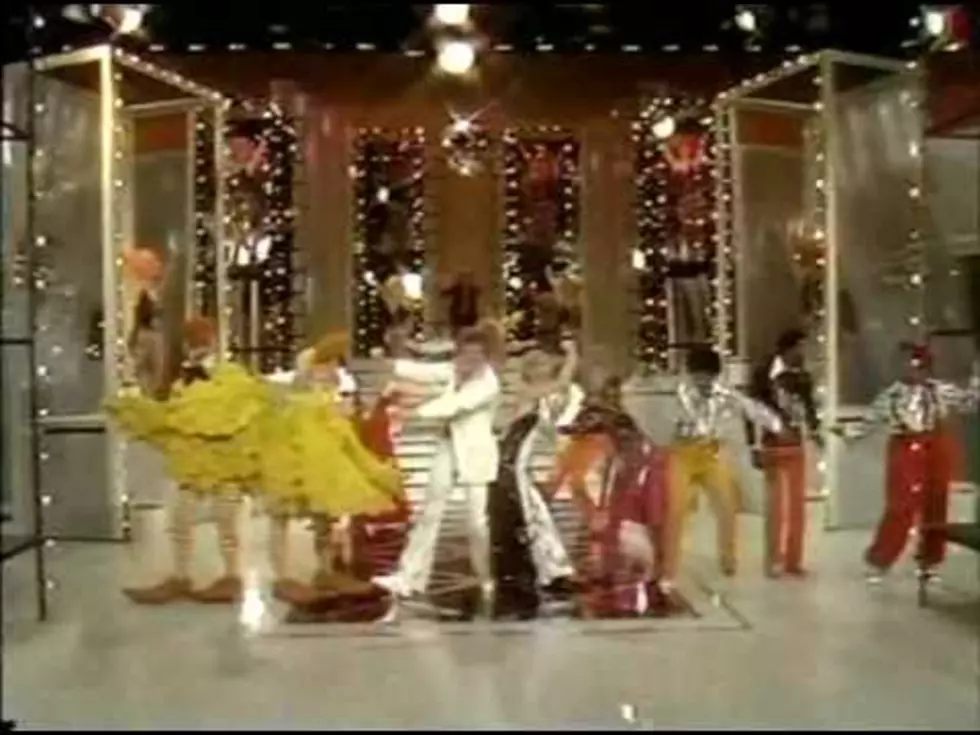 This Brady Bunch Disco Tribute Is A Melting Pot of Bad ’70s Pop Culture [Video]