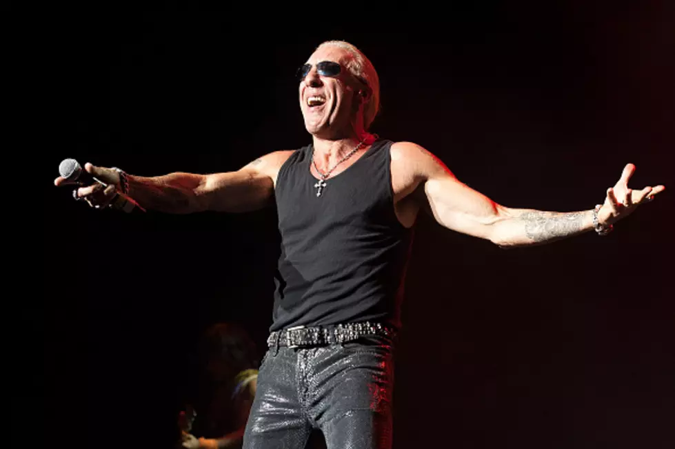 Dee Snider’s Acoustic Version Of ‘We’re Not Gonna Take It’ Will Give You Chills [Video]
