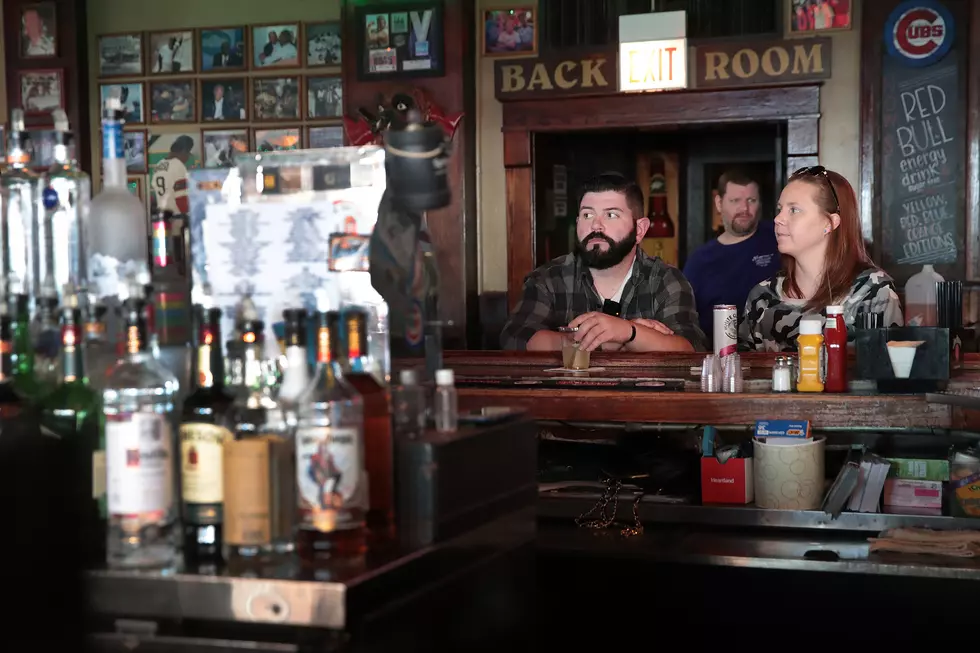 Ohio And Illinois Order All Bars And Restaurants To Close