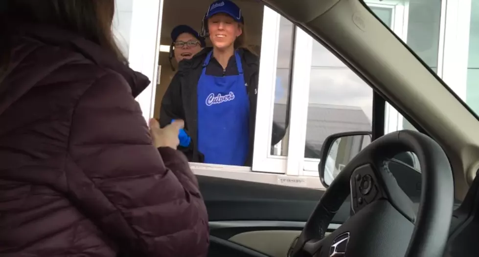 Michigan Teen Finds Out She&#8217;s Valedictorian At The Drive Thru [Video]