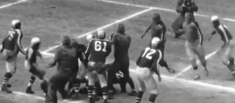 ‘Worst Play In NFL History’ Involves The Lions [Video]