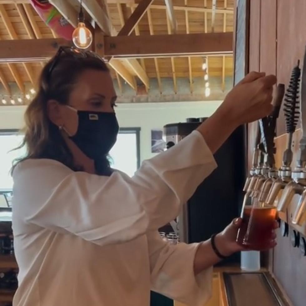 Big Gretch Looks Pretty Comfortable Behind a Bar &#8211; Watch Her Fix the Damn Beers