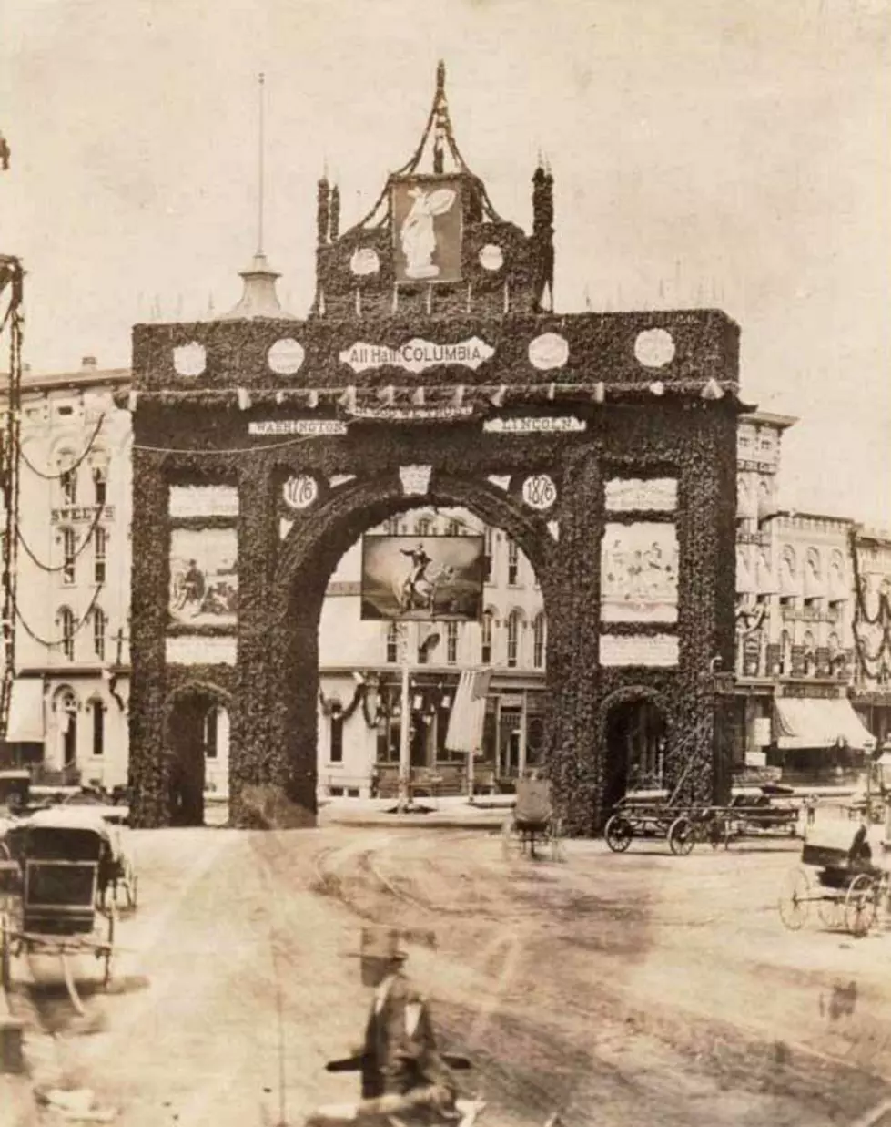 Grand Rapids Centennial Arch