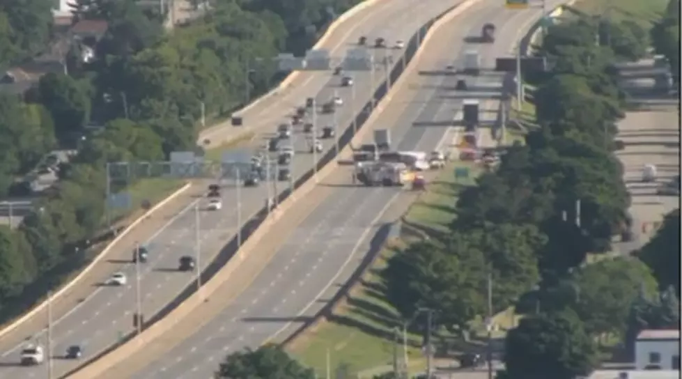 Pedestrian Struck On 131 Near Leonard, Shutting Down Freeway