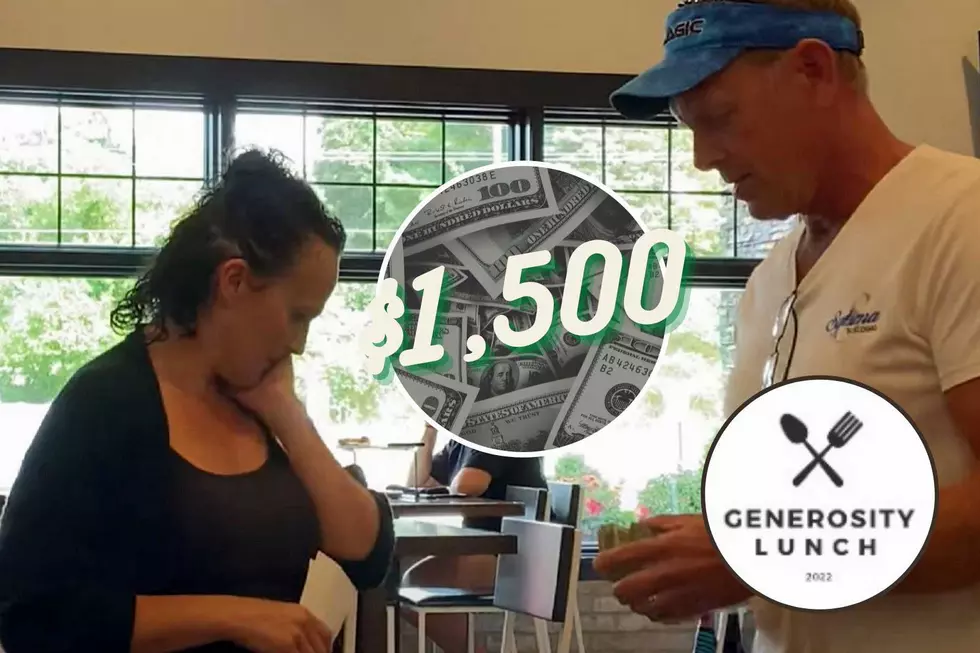 Local Group Meets for Lunch — and Leaves a $1,500 Tip!