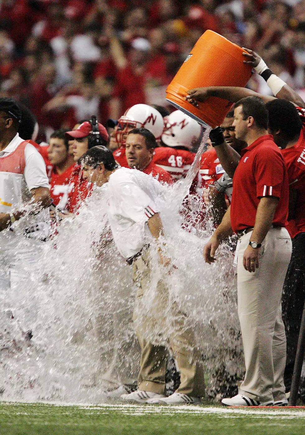 2005 MasterCard Alamo Bowl: Michigan v Nebraska
