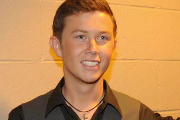 Scotty McCreery Takes a Baseball to the Throat While Pitching