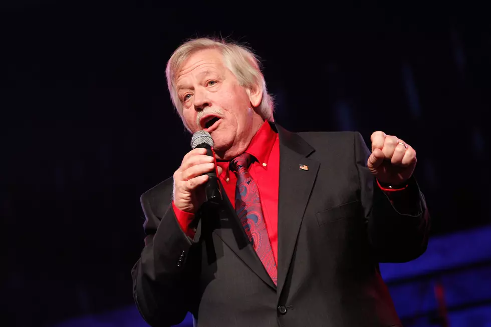 John Conlee Performing in Kingdom City, Missouri