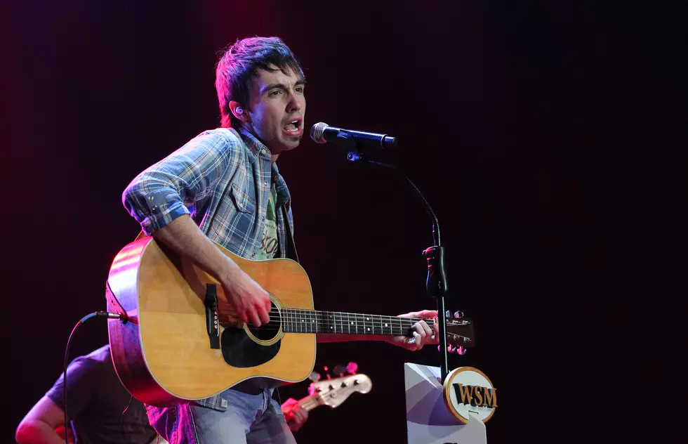 New Country Artist Mo Pitney Playing at Mid-America Military Salute