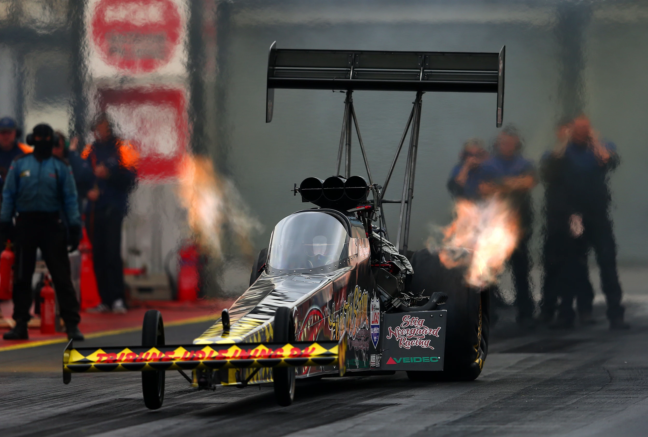 what are the entry fees fir professional nhra racers