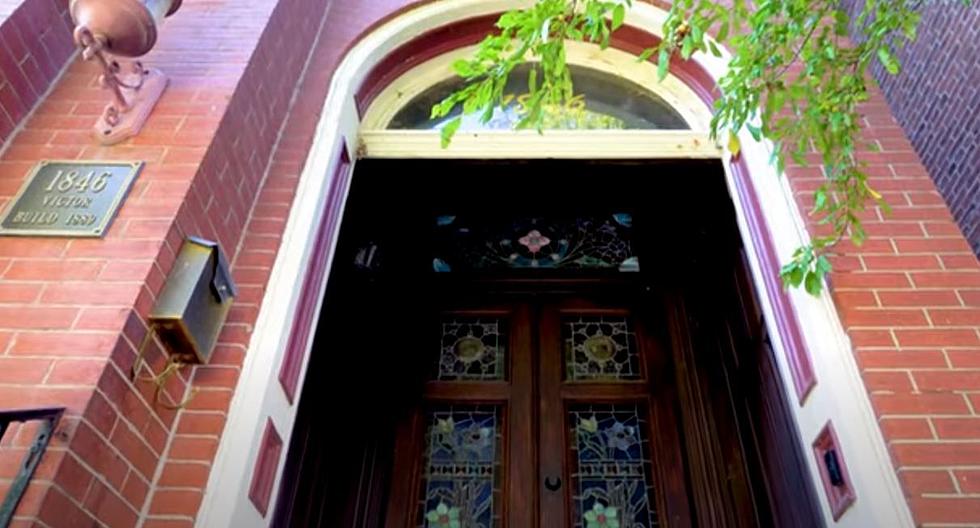 Inside a 132-Year Old Victorian Era House in Missouri