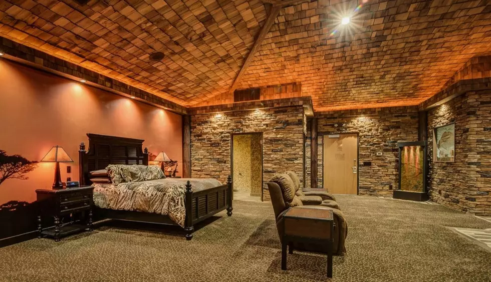 Illinois Hotel Offers 12 Different Fun Fantasy Themed Suites