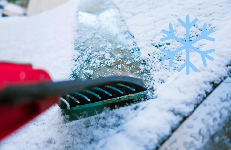 In Illinois, Is It Legal To Drive with Snow & Ice on Windshield?