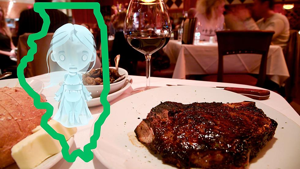 Illinois has a Restaurant built inside of an Old Haunted Mansion