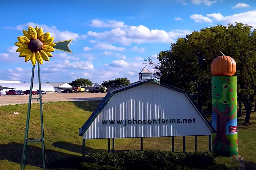 Missouri Farm Celebrates Kansas City Head Coach Andy Reid