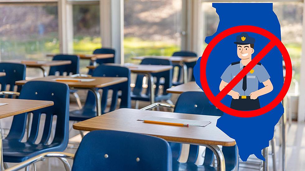 A District in Illinois is ELIMINATING Cops from Schools. why?