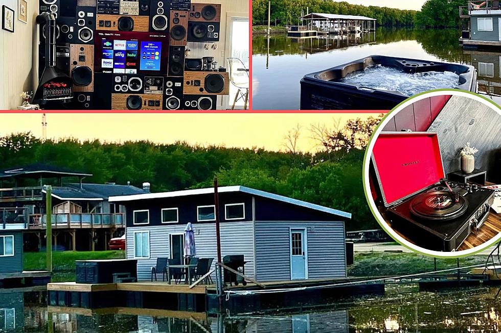 See Inside Illinois Floating Airbnb Cabin A Music Lover&#8217;s Paradise