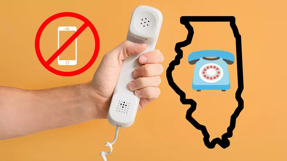 How many people still have a Landline Phone in Illinois?