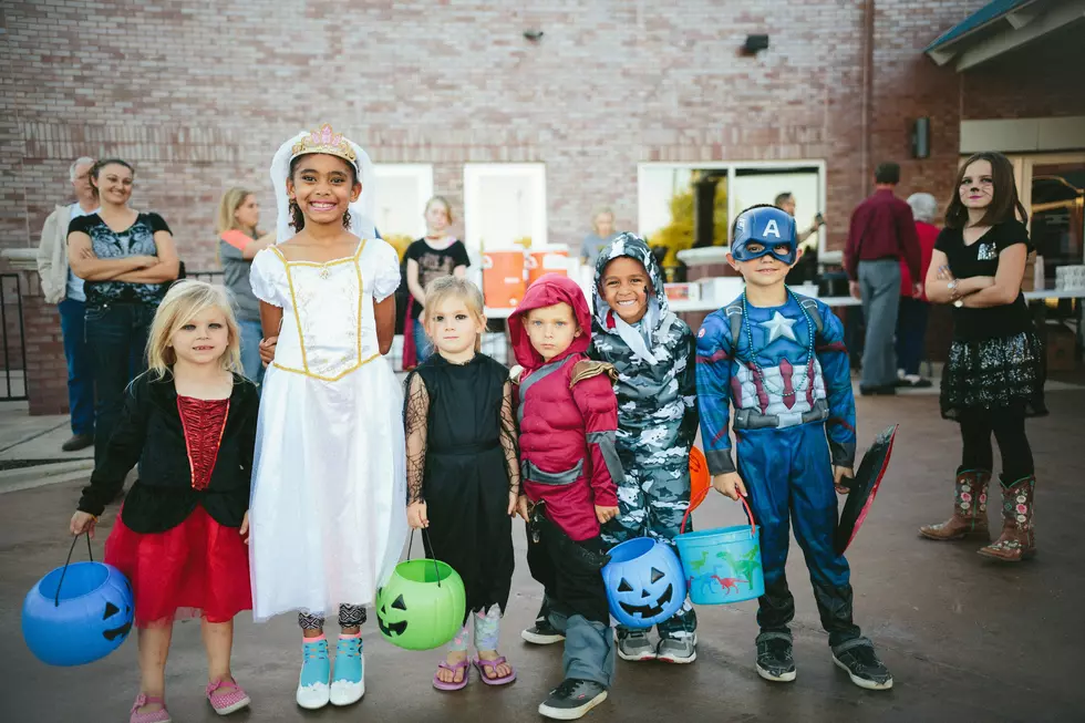 Halloween costumes/UnSplash - Conner Baker