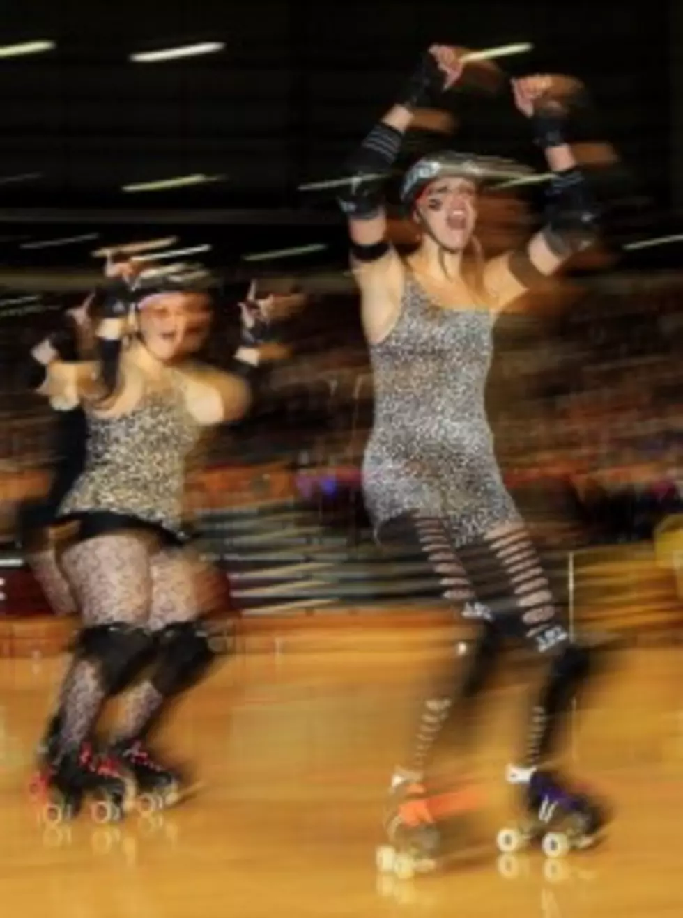 Way to Go Derby Girls! Dark River Derby Coalition Raises Money for Local Charities
