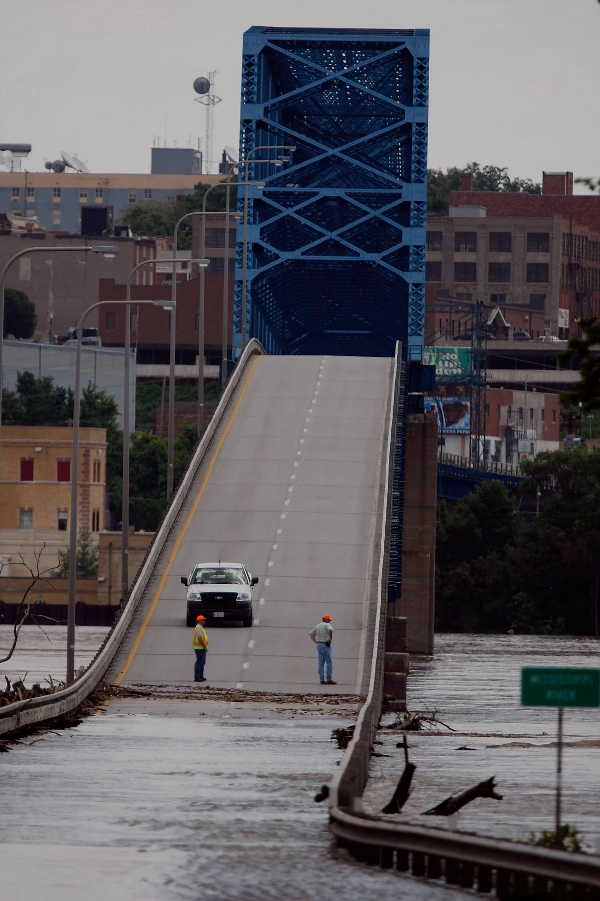 Quincy Memorial Bridge to Close Wednesday Morning