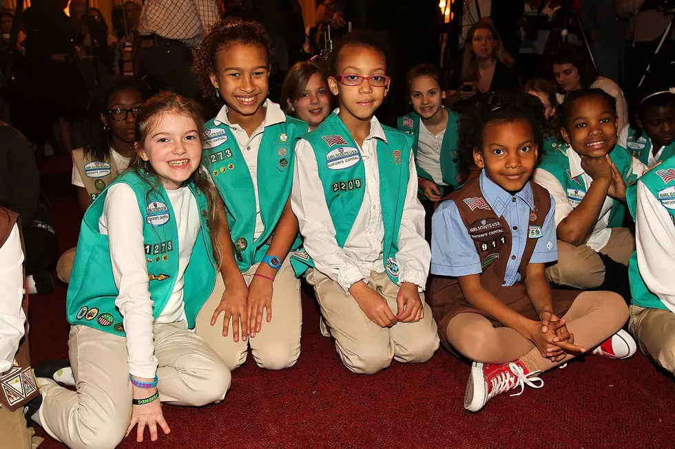 Girl Scouts Participate in Operation Cookie Share