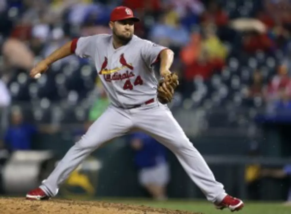 Should Edward Mujica be on the Cardinal&#8217;s Post Season Roster?