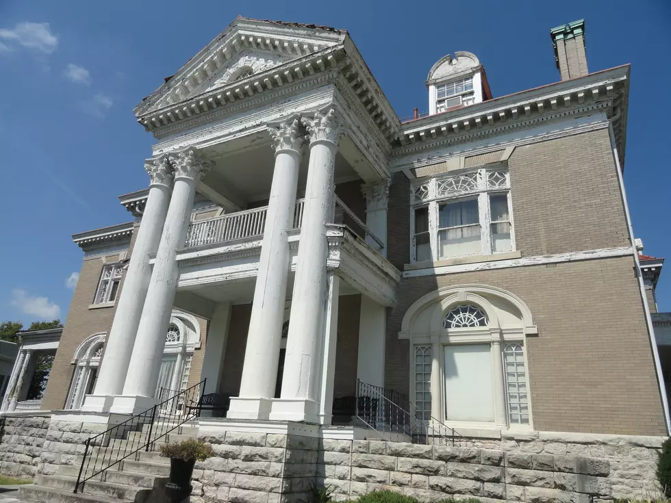 Does Mr. Cruikshank Still Roam the Rooms of Rockcliffe Mansion in Hannibal?