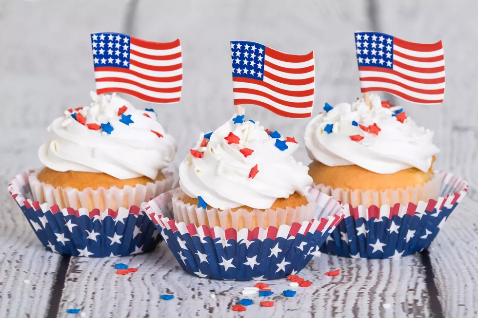 County Market&#8217;s Gigantic Cupcake American Flag Is Back (And For A Good Cause)