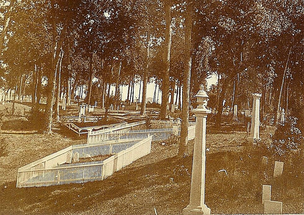 Last Chance for Woodland Cemetery’s Final Ghost Tour Night