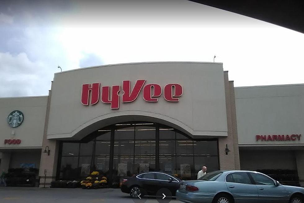 Hy-Vee Stores To Hand Out Face Masks