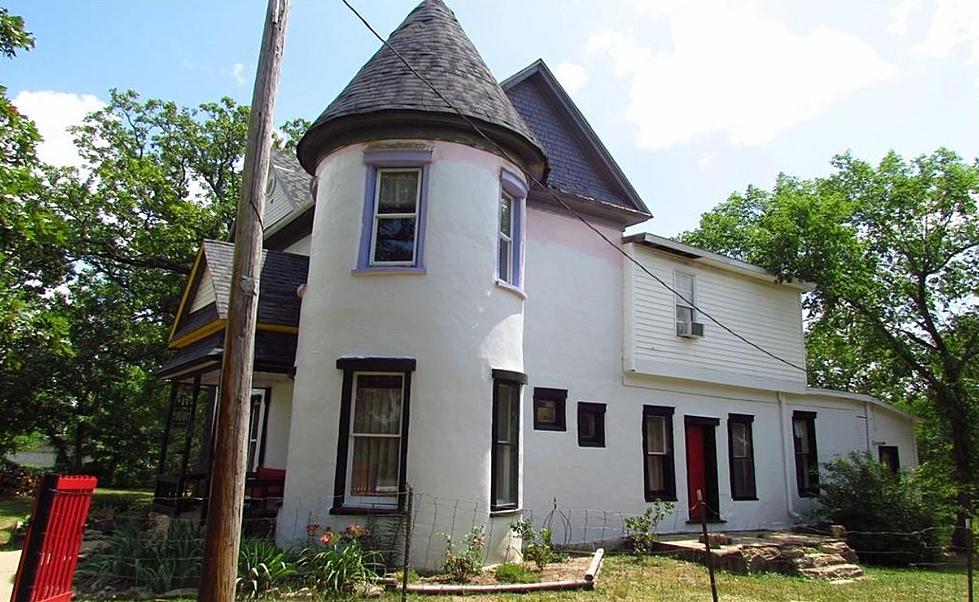 This 1850 Missouri Home Might Be the Most Haunted in the Midwest