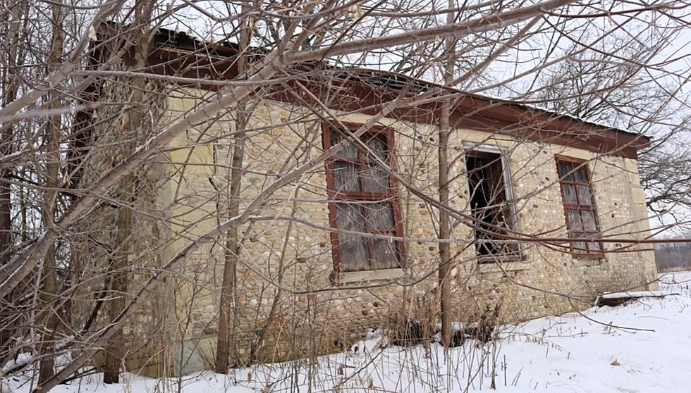 Look What Remains of an 1850&#8217;s Illinois One Room Schoolhouse