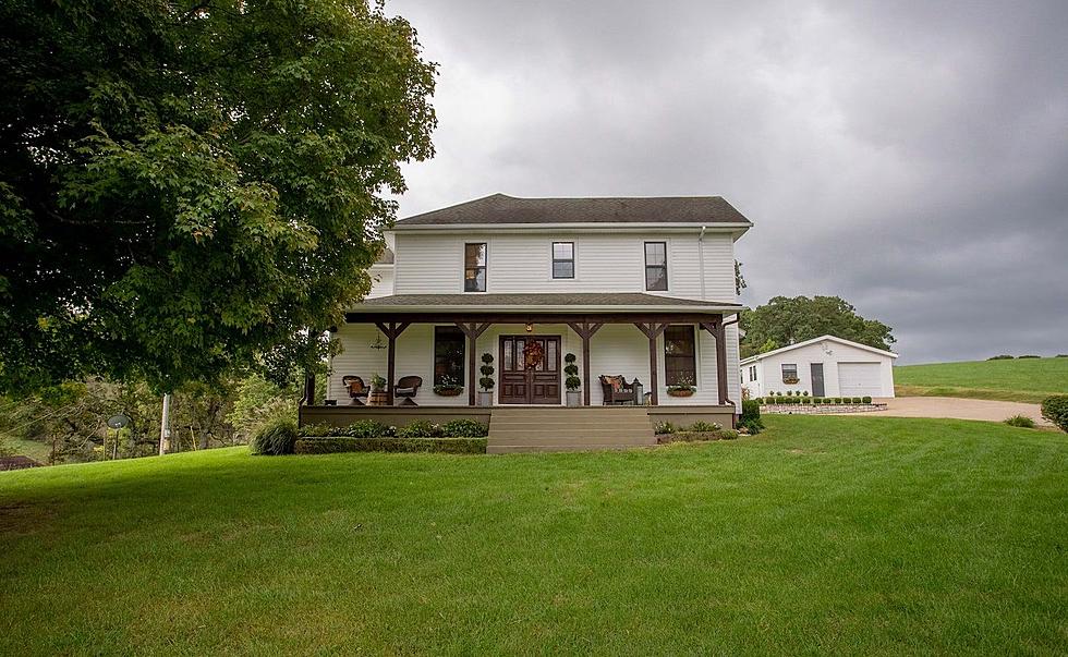 This 1910 Farmhouse is Now an Airbnb in Missouri&#8217;s Ozarks