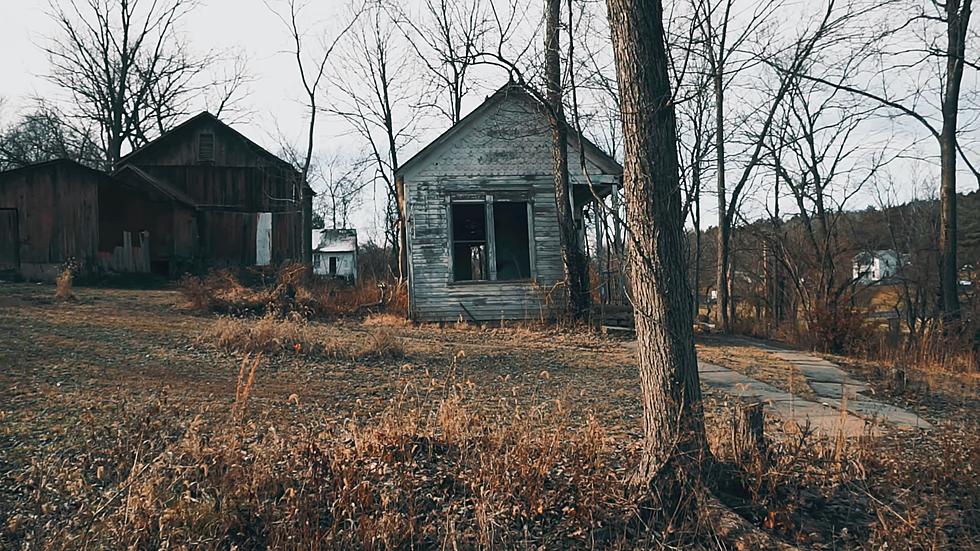 A Quiet Walk Through the 1849 Ghost Town of Moselle, Missouri