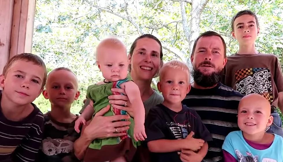 Missouri Family of 9 Explains How &#038; Why They Live Off-The-Grid