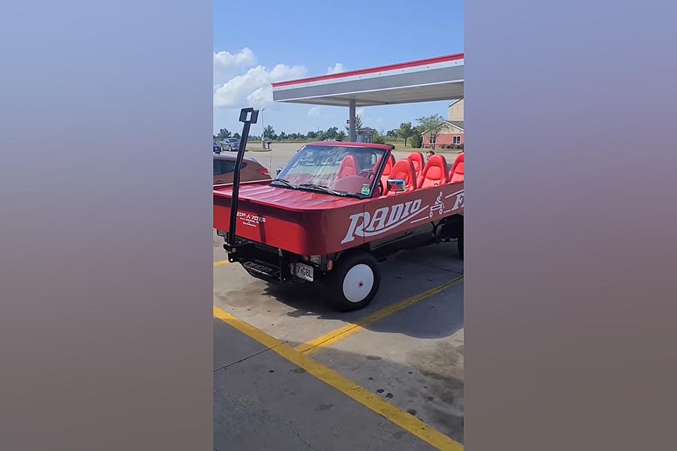 This Missouri Genius Turned His Van into a Radio Flyer Wagon