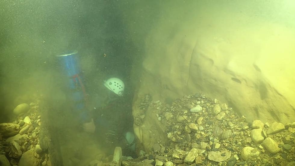 Missouri Divers Set Record Dive by Going 451 Feet Down into Abyss