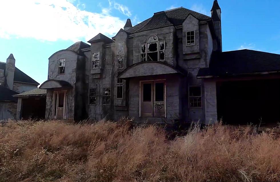 A New Look Inside Missouri&#8217;s Abandoned Indian Ridge Resort Homes