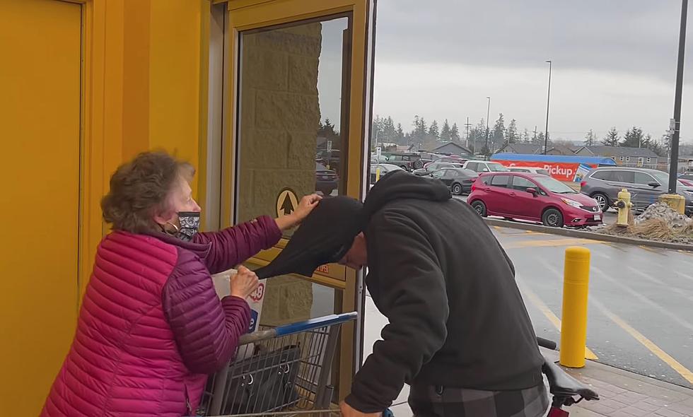 Watch a Grandma Throwdown and Unmask an Alleged Shoplifter
