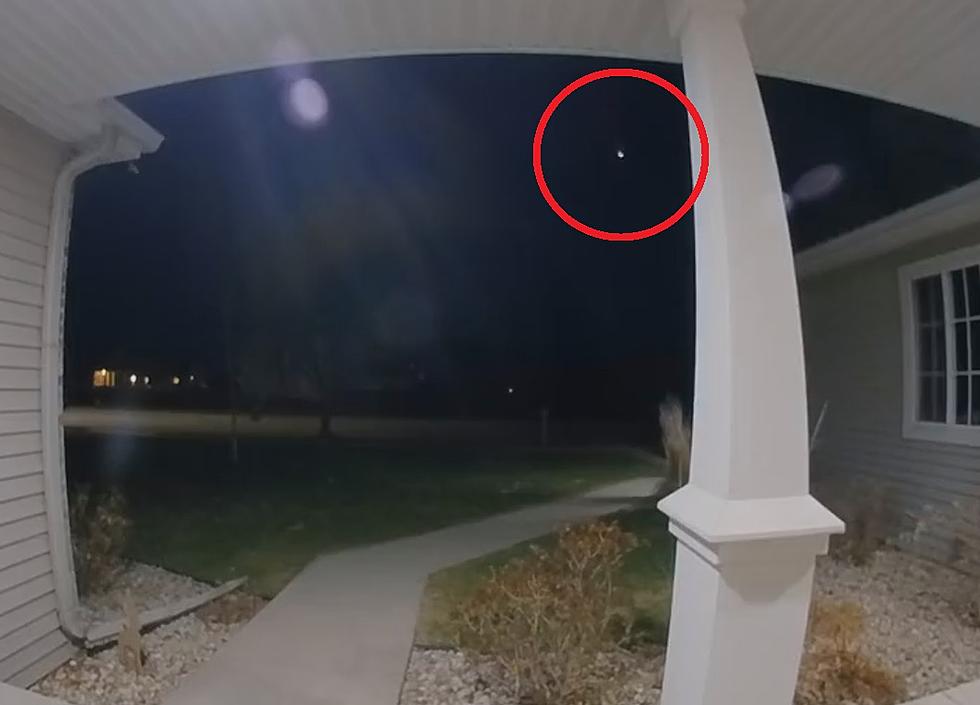 Video of Bright Fireball Reported By Hundreds Around Illinois