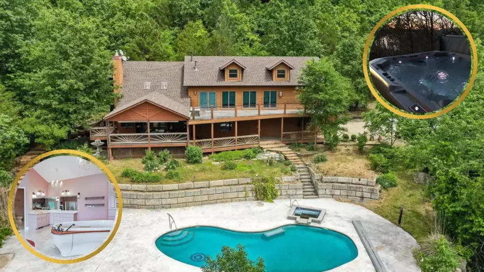 Epic Missouri Airbnb Has a Private Pool, Hot Tub & Nature Trail