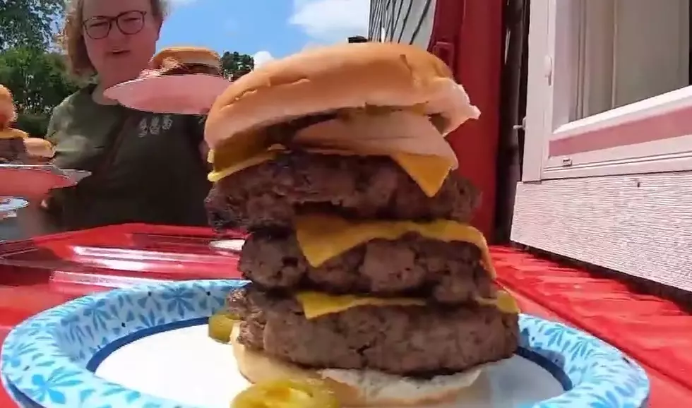 See What Many Consider to Be the World’s Best Burger in Illinois